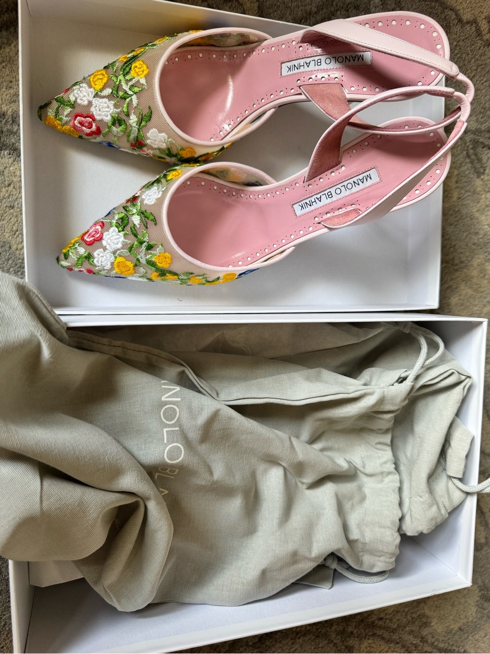 Manolo Blahnik Jardoline Pink Embroidered Floral Slingback Pumps - Picture 6 of 7